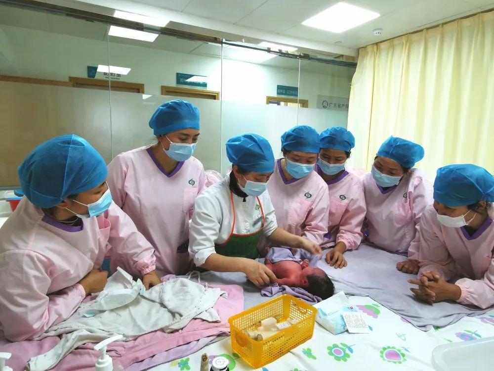 龙南县妇婴监护型护送
